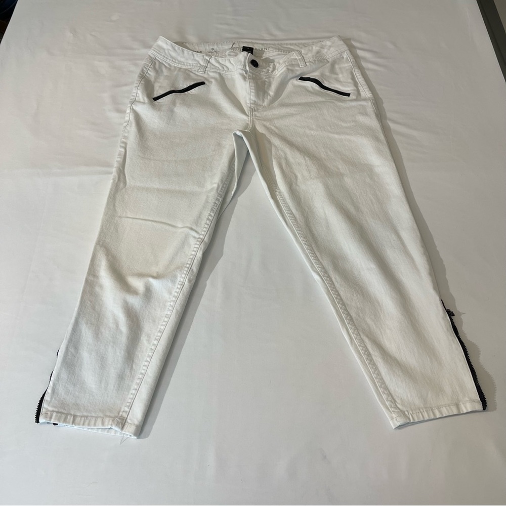 LANE BRYANT ANKLE WHIT JEANS GENIUS FIT SZ 18, VERY GOOD CONDITION, PREO…